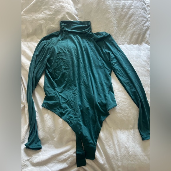 Lululemon body suit - Picture 2 of 2